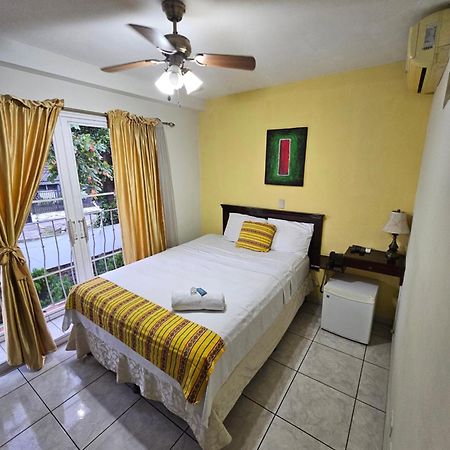 Hotel San Jose Hostal 산살바도르 외부 사진