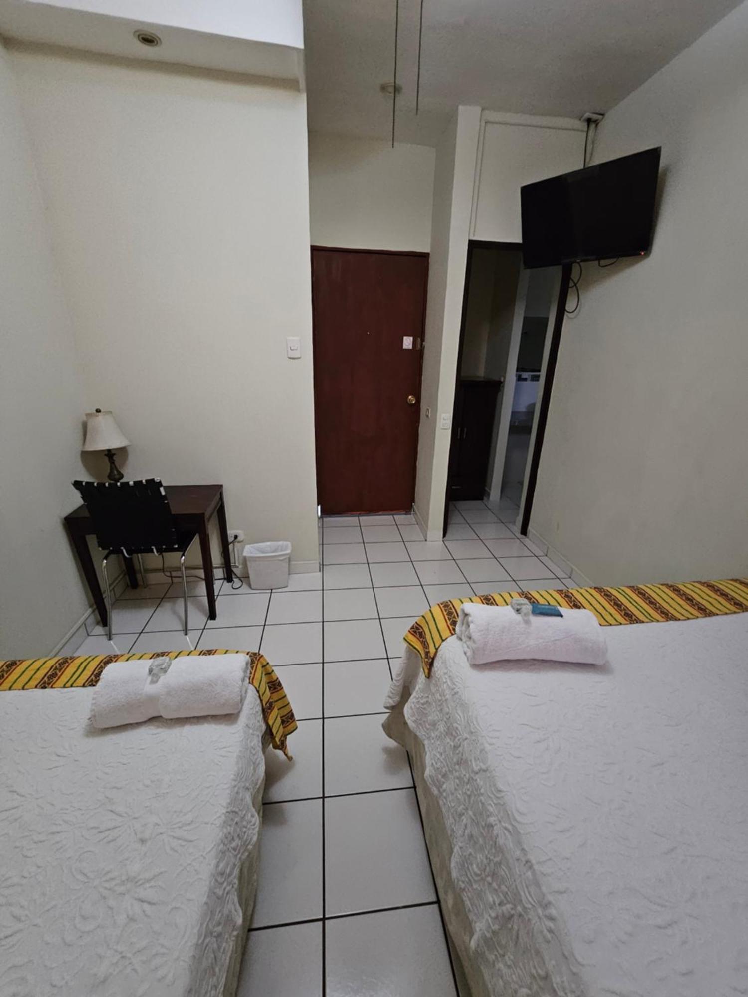 Hotel San Jose Hostal 산살바도르 외부 사진