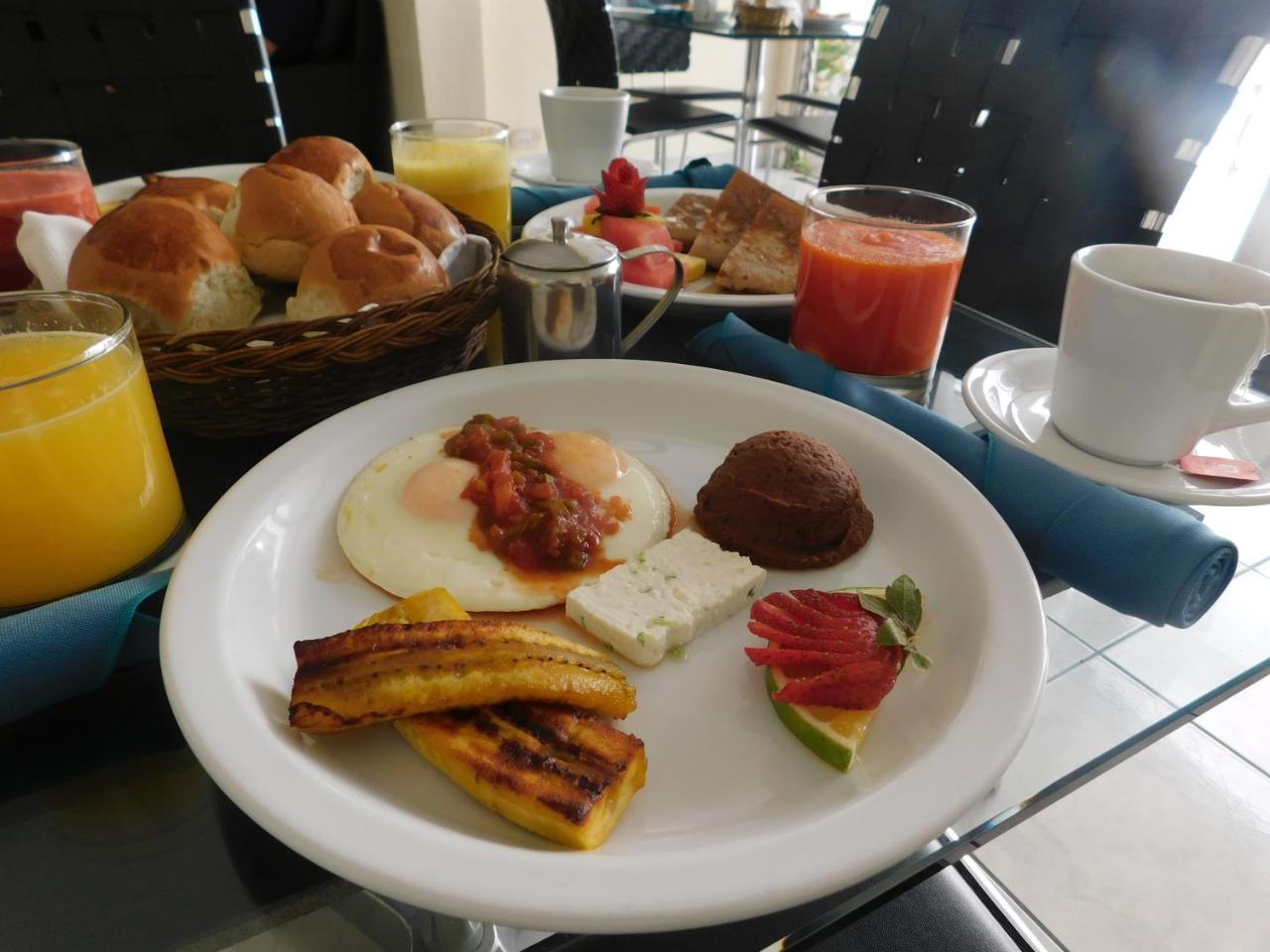 Hotel San Jose Hostal 산살바도르 외부 사진